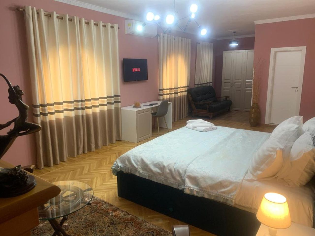 Belux Hotel
