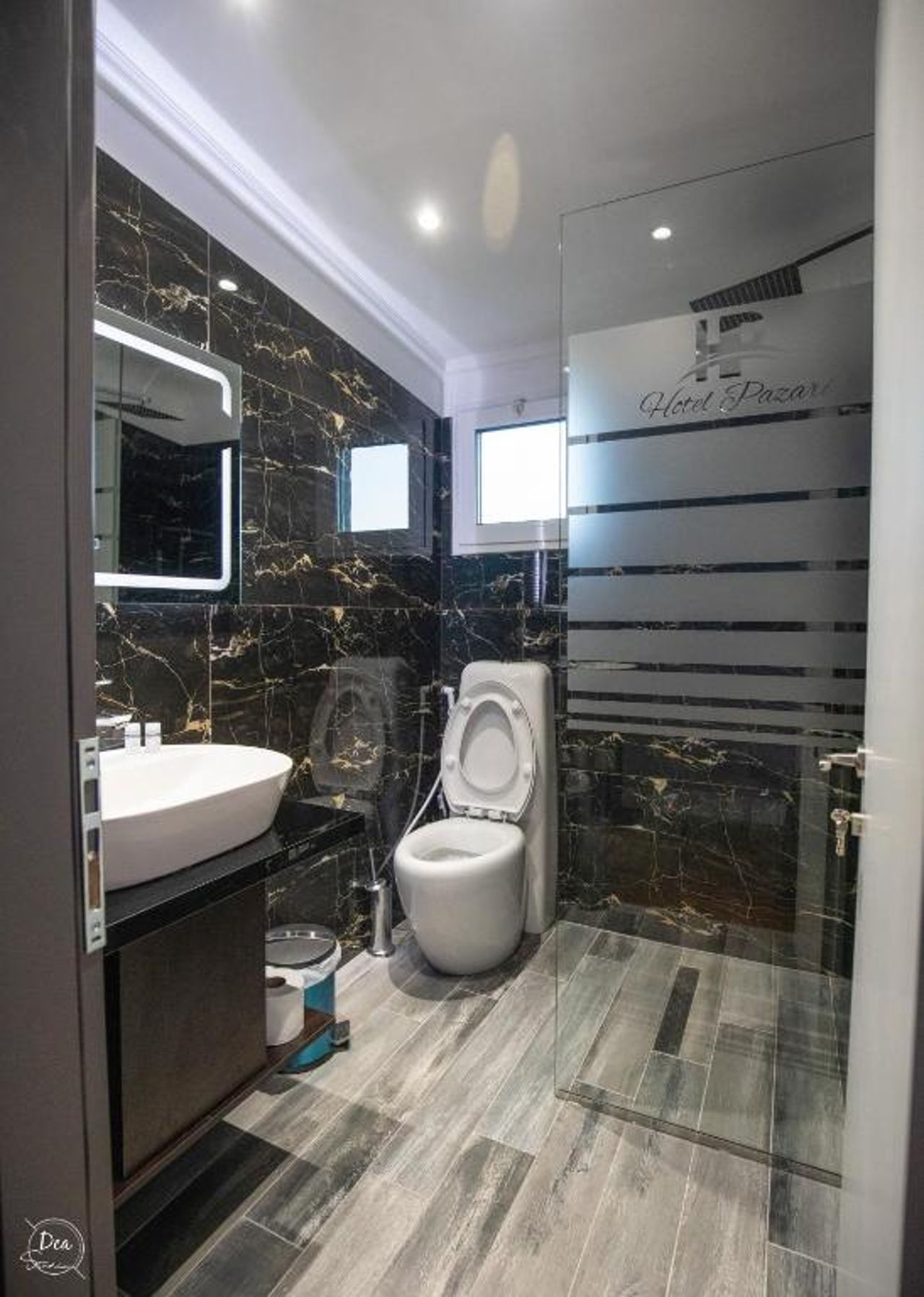 Suite Terrace Rooms & Apartments