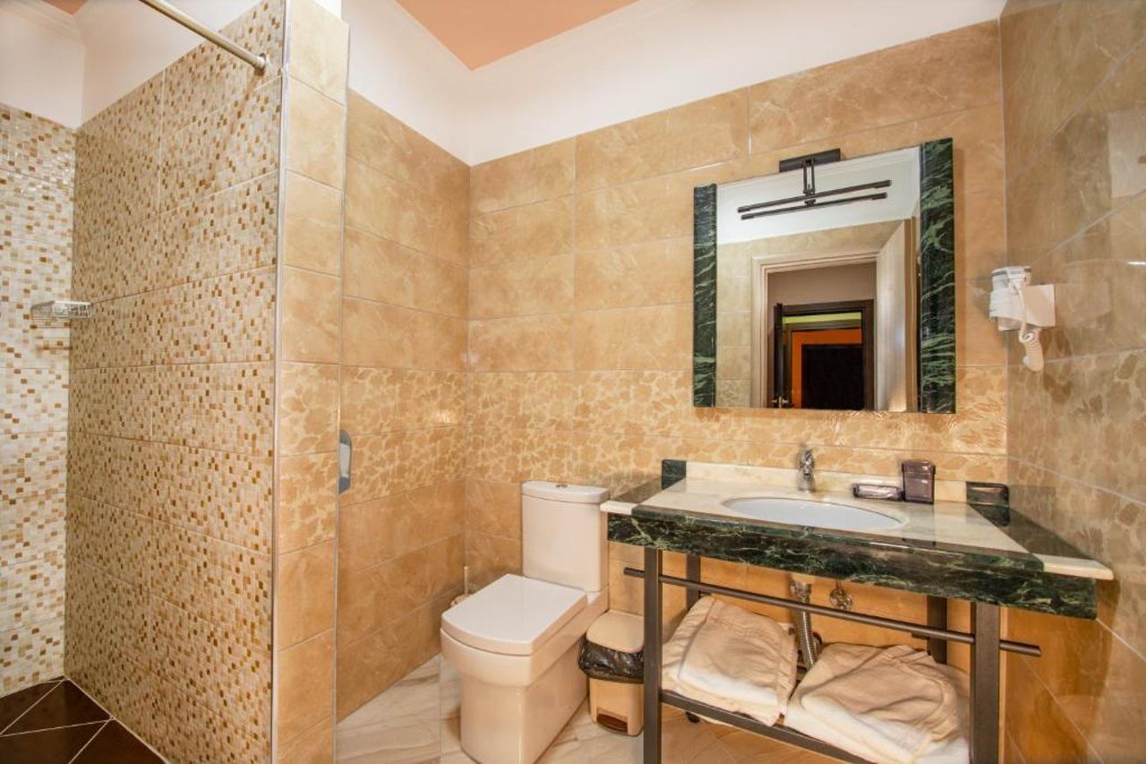 Fieri International Hotel