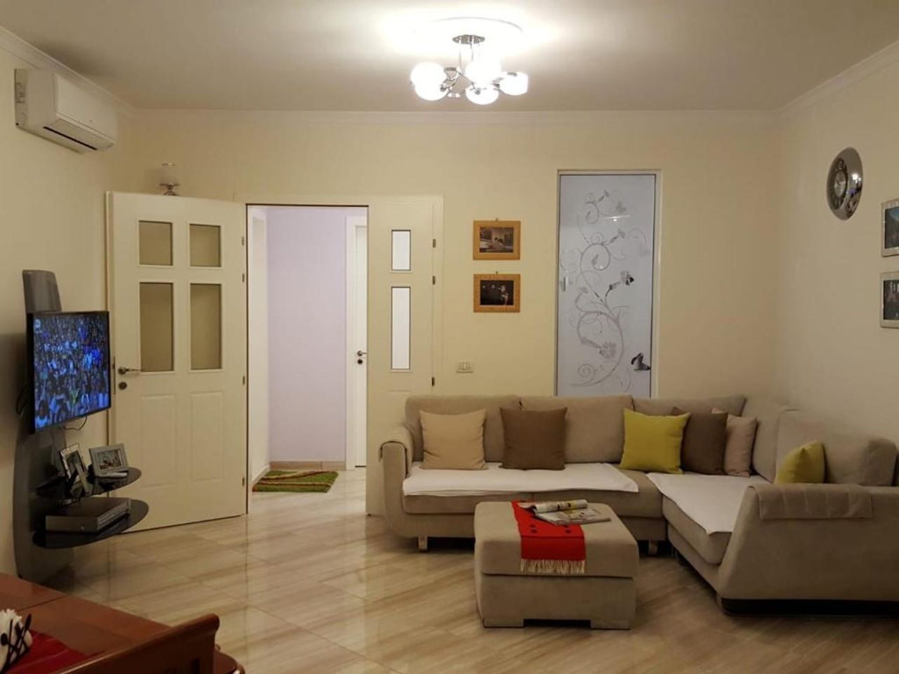 Holiday Center Apartment