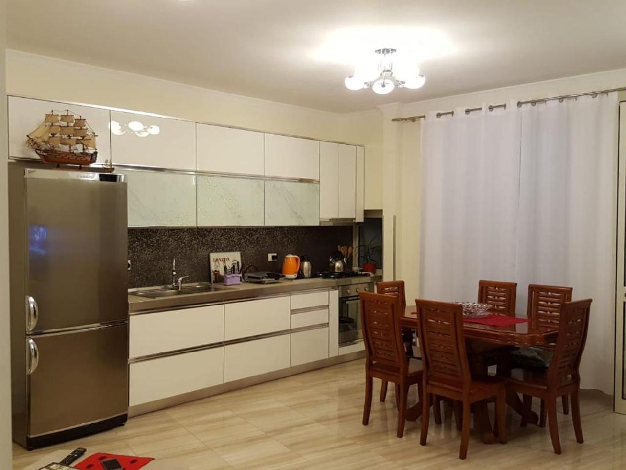 Holiday Center Apartment