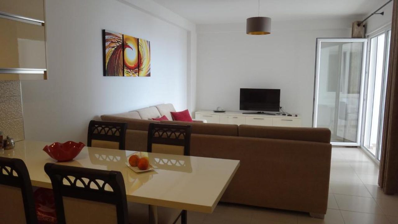 Apartments in White Residence