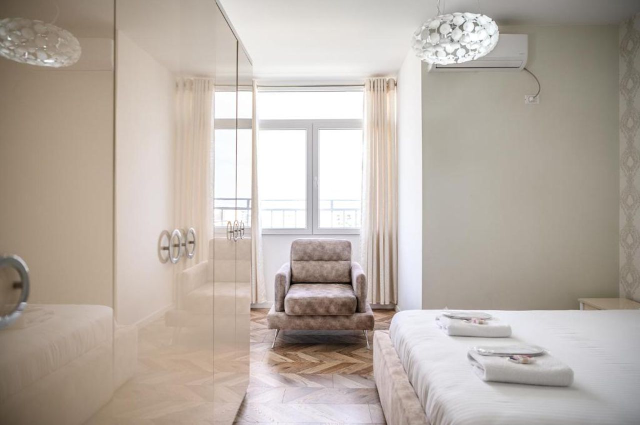 Miku Apartments-LUXURY City View at Wilson Square
