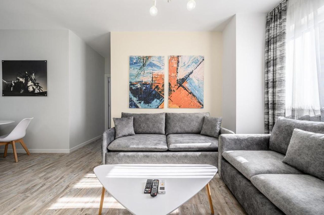 Miku Apartment-Modernly Designed Downtown Tirana