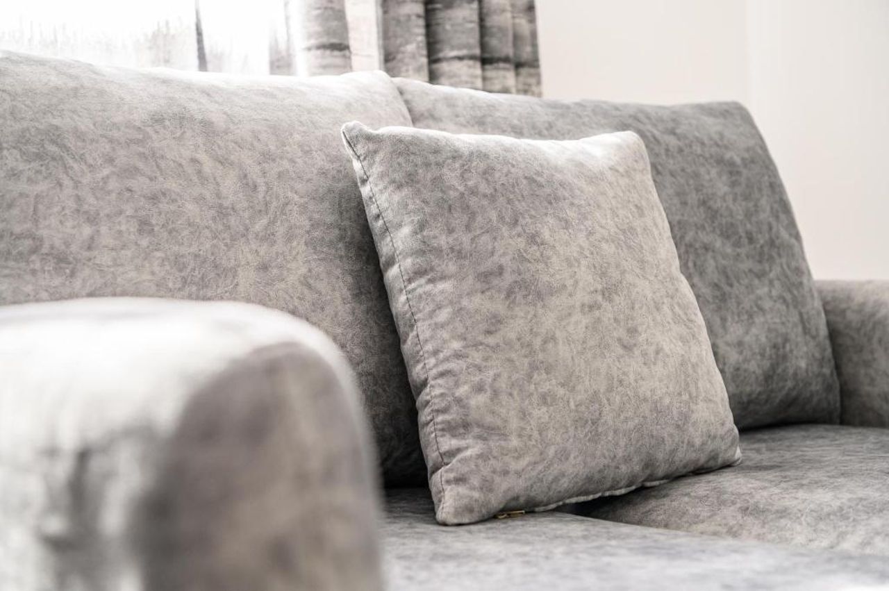 Miku Apartment-Modernly Designed Downtown Tirana