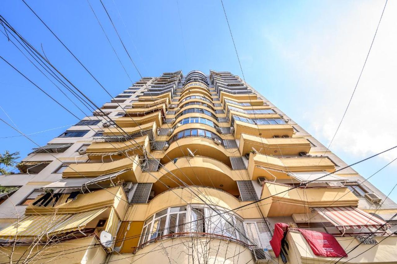 Miku Apartment-Modernly Designed Downtown Tirana
