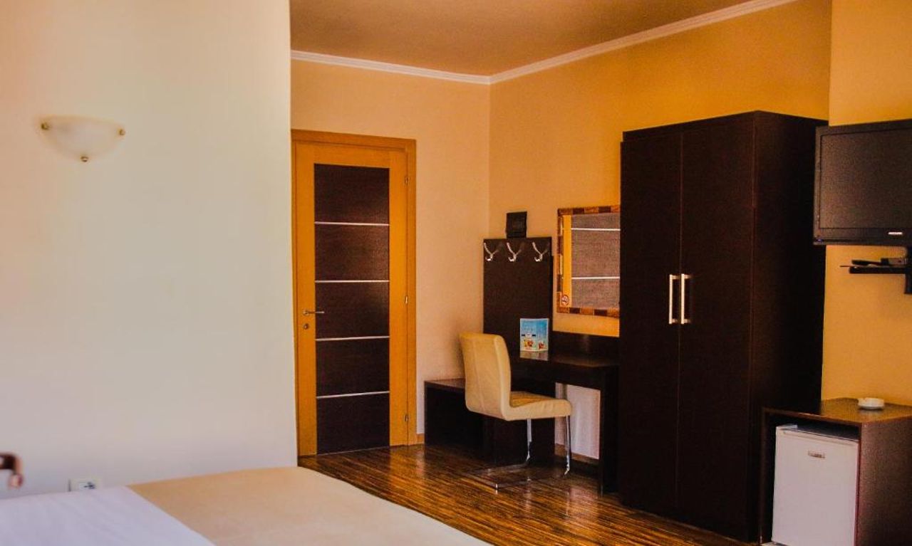 Hotel Nais Beach