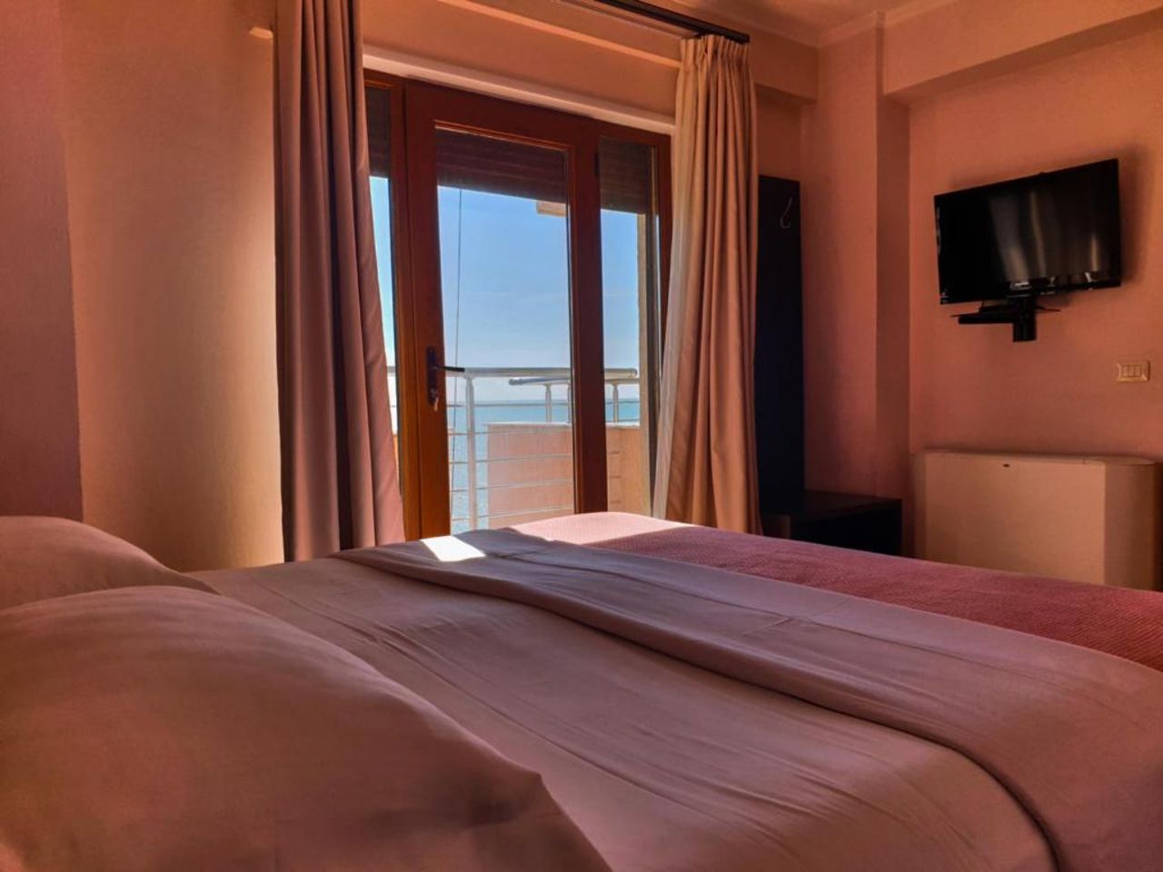 Hotel Nais Beach