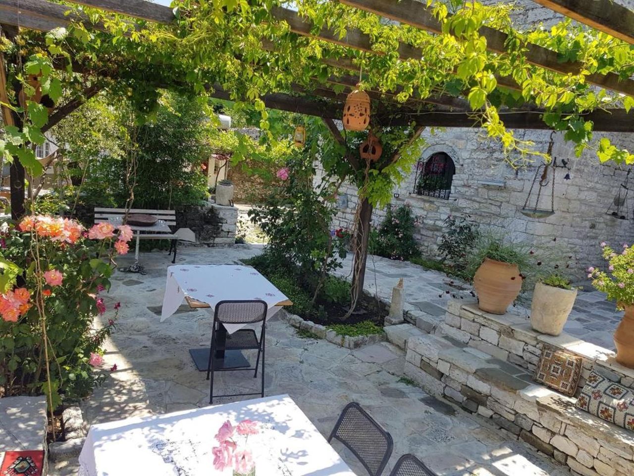 Konaku Guest house