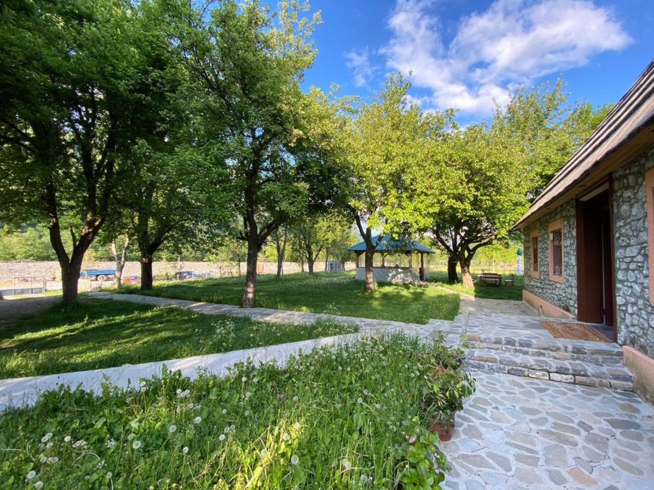 Peraj Guesthouse