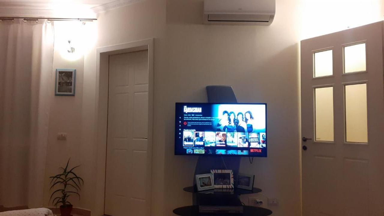 Holiday Center Apartment