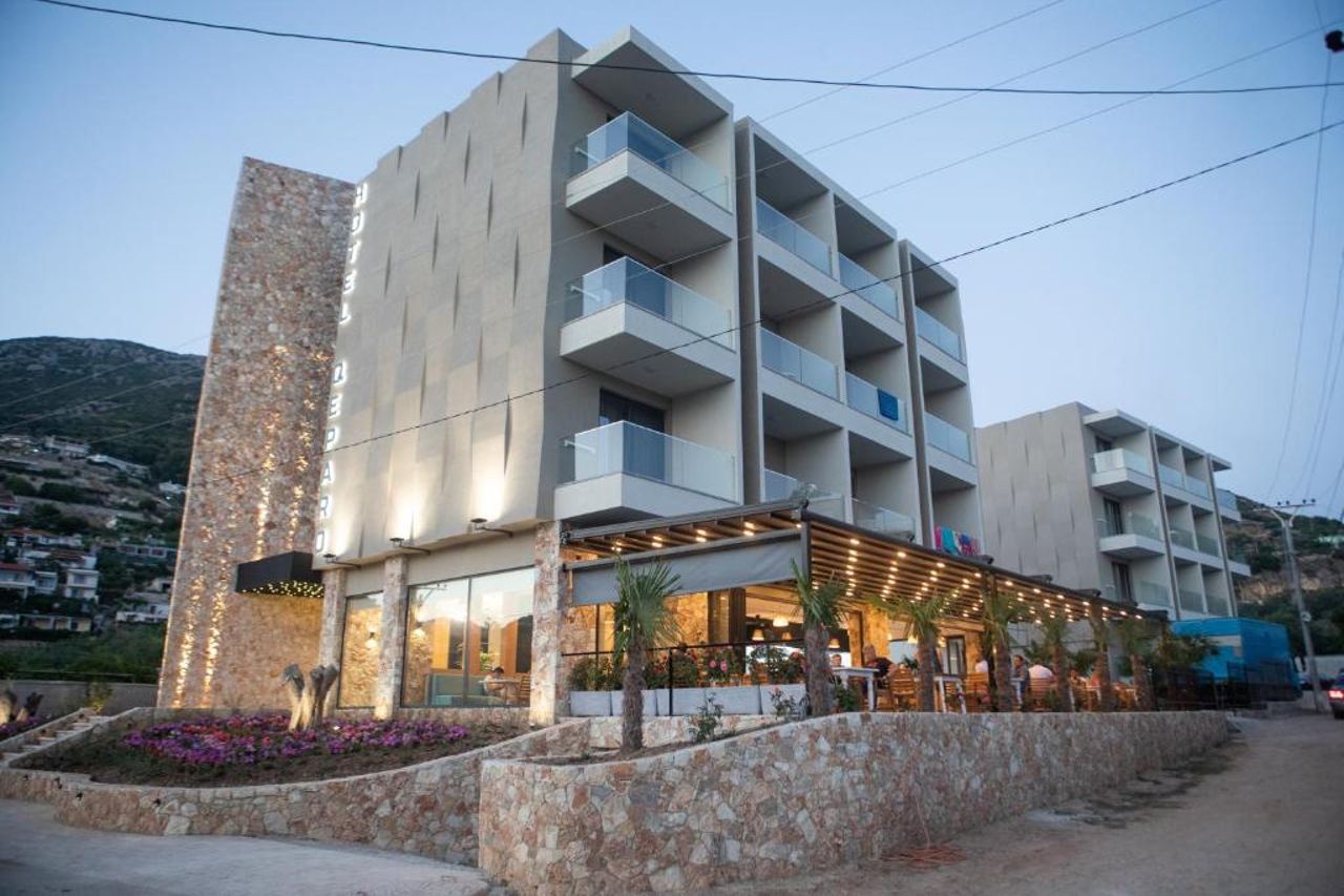 Hotel Qeparo