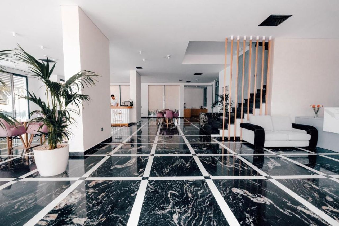El Primero Hotel