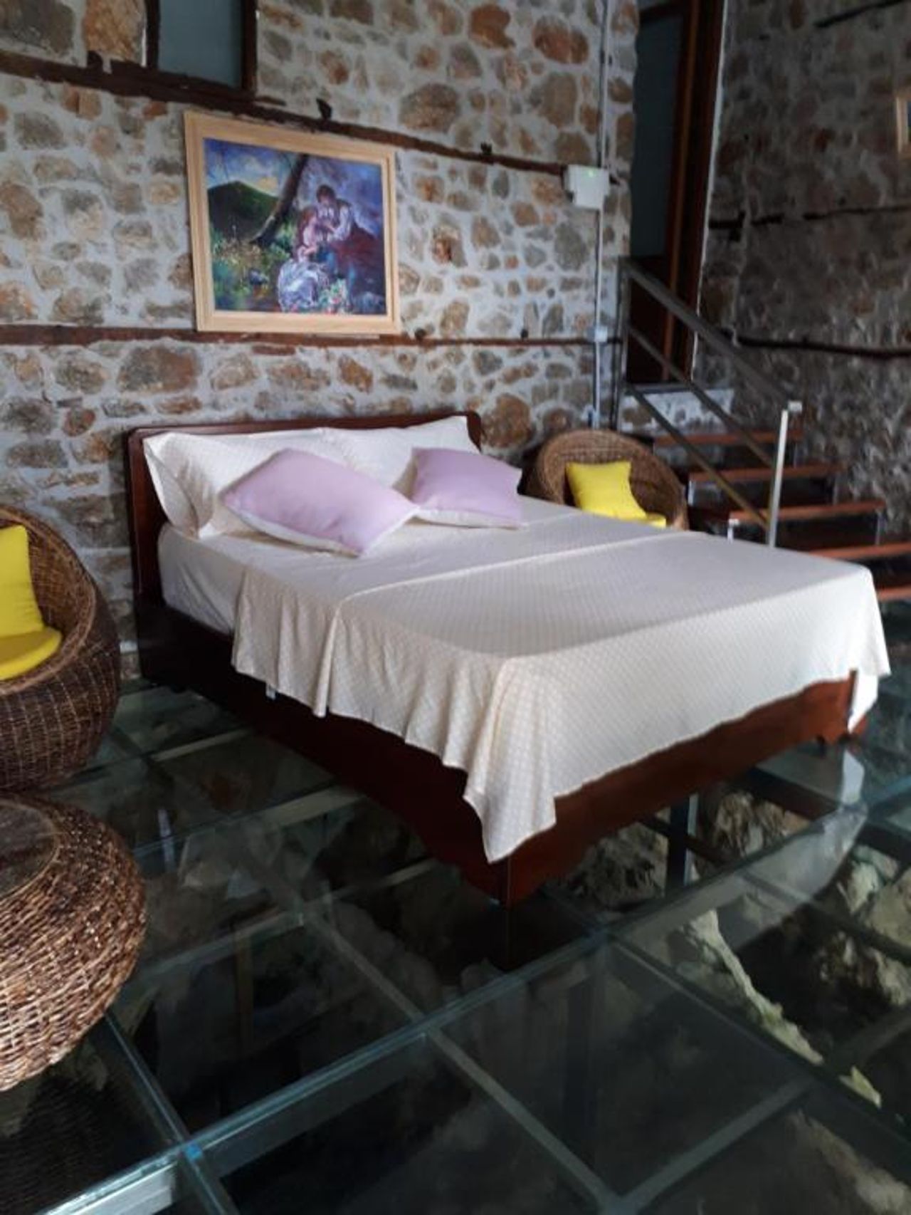 Nuci's Home glass floor