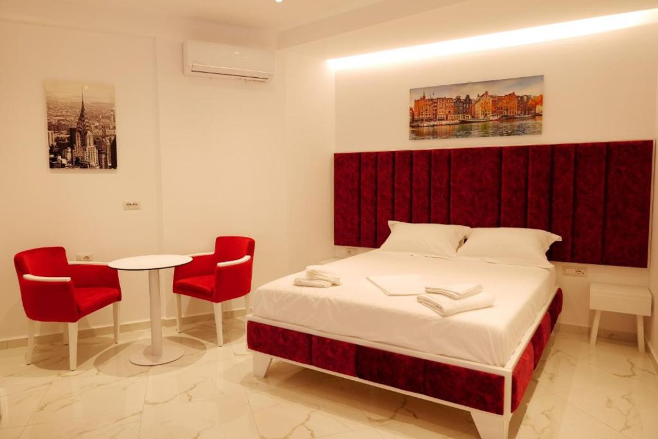 Lumi Hotel