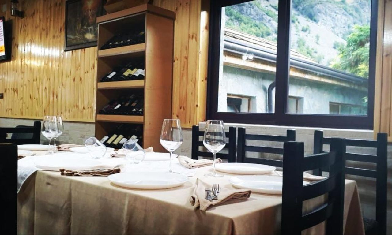 Bar Restaurant Hotel ''Te Gusti''