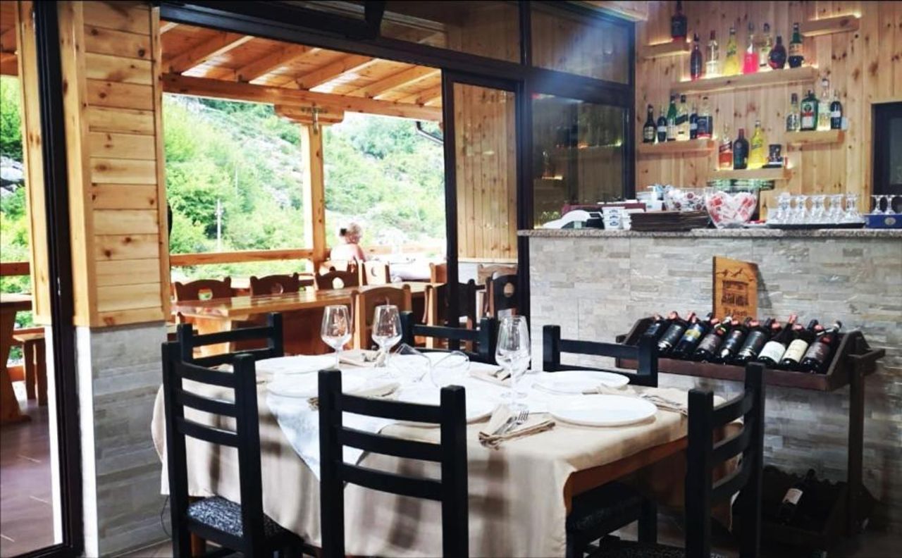 Bar Restaurant Hotel ''Te Gusti''