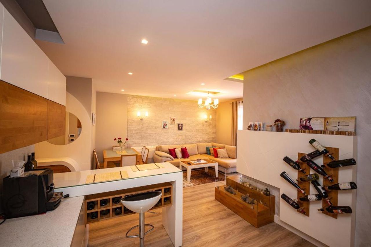 Milestone Deluxe Apartment Tirana