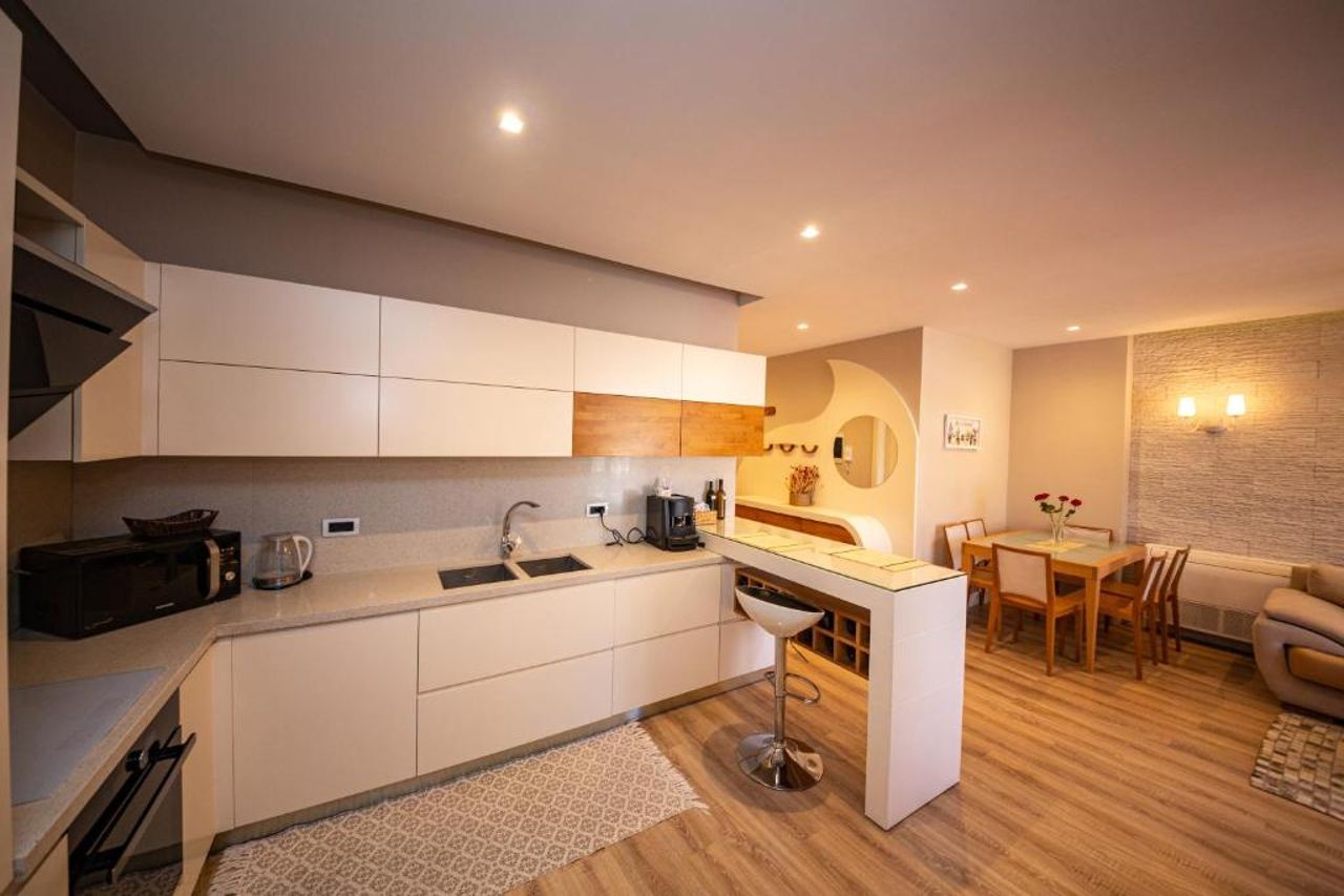 Milestone Deluxe Apartment Tirana