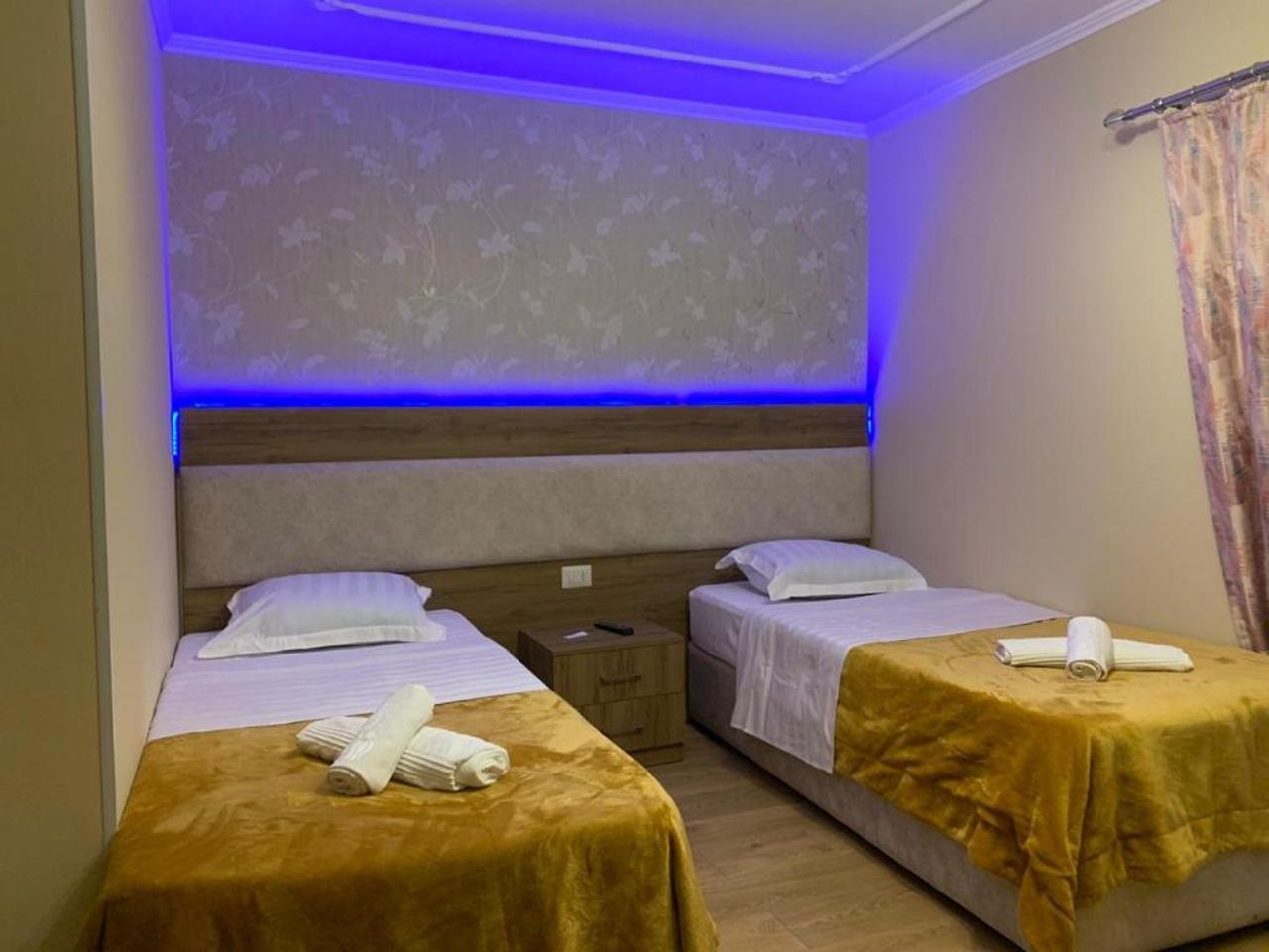 Hotel Demokracia