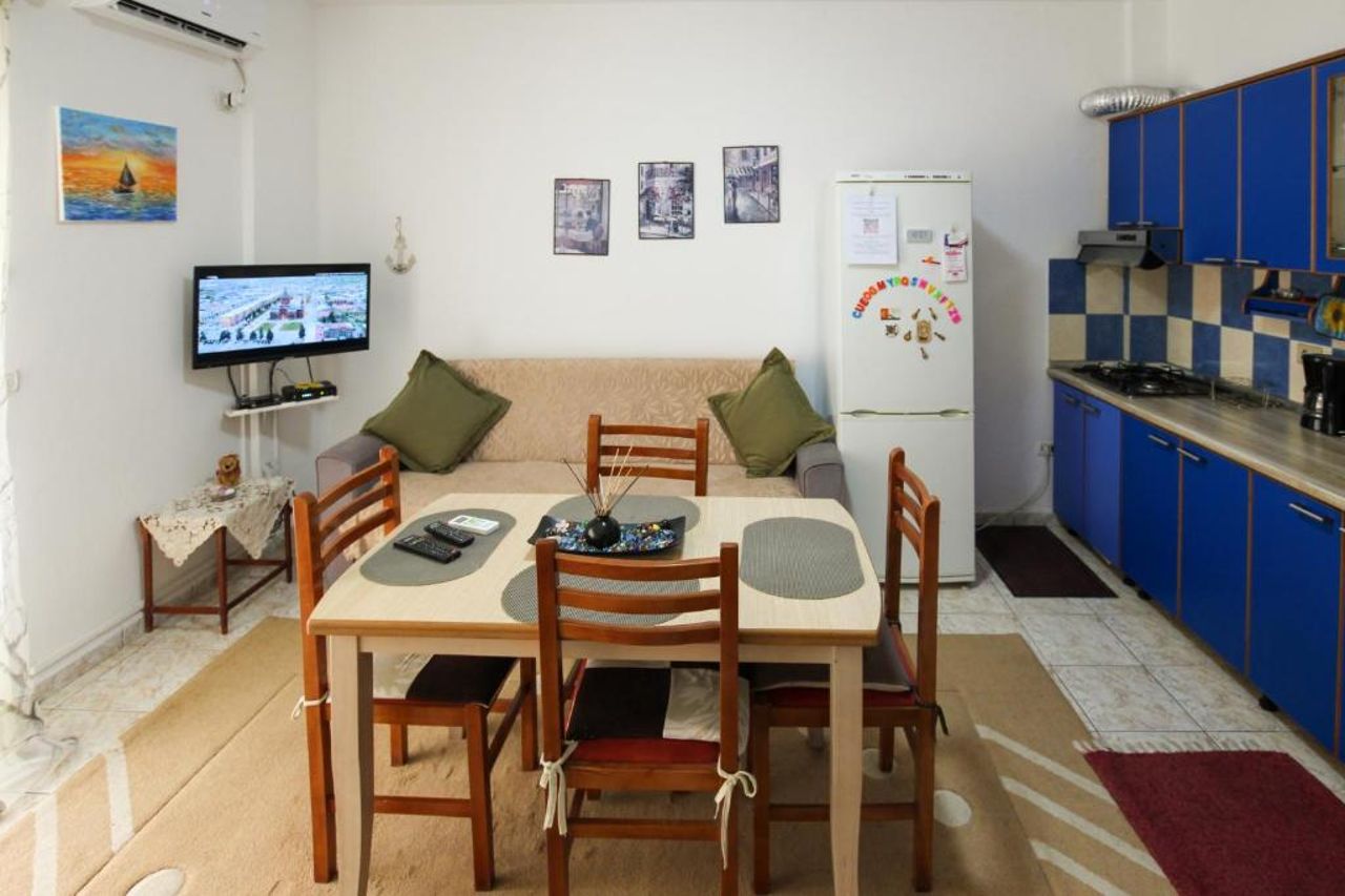 1 Bedroom Apartment with Fast Internet and Sea View Balcony in Durres