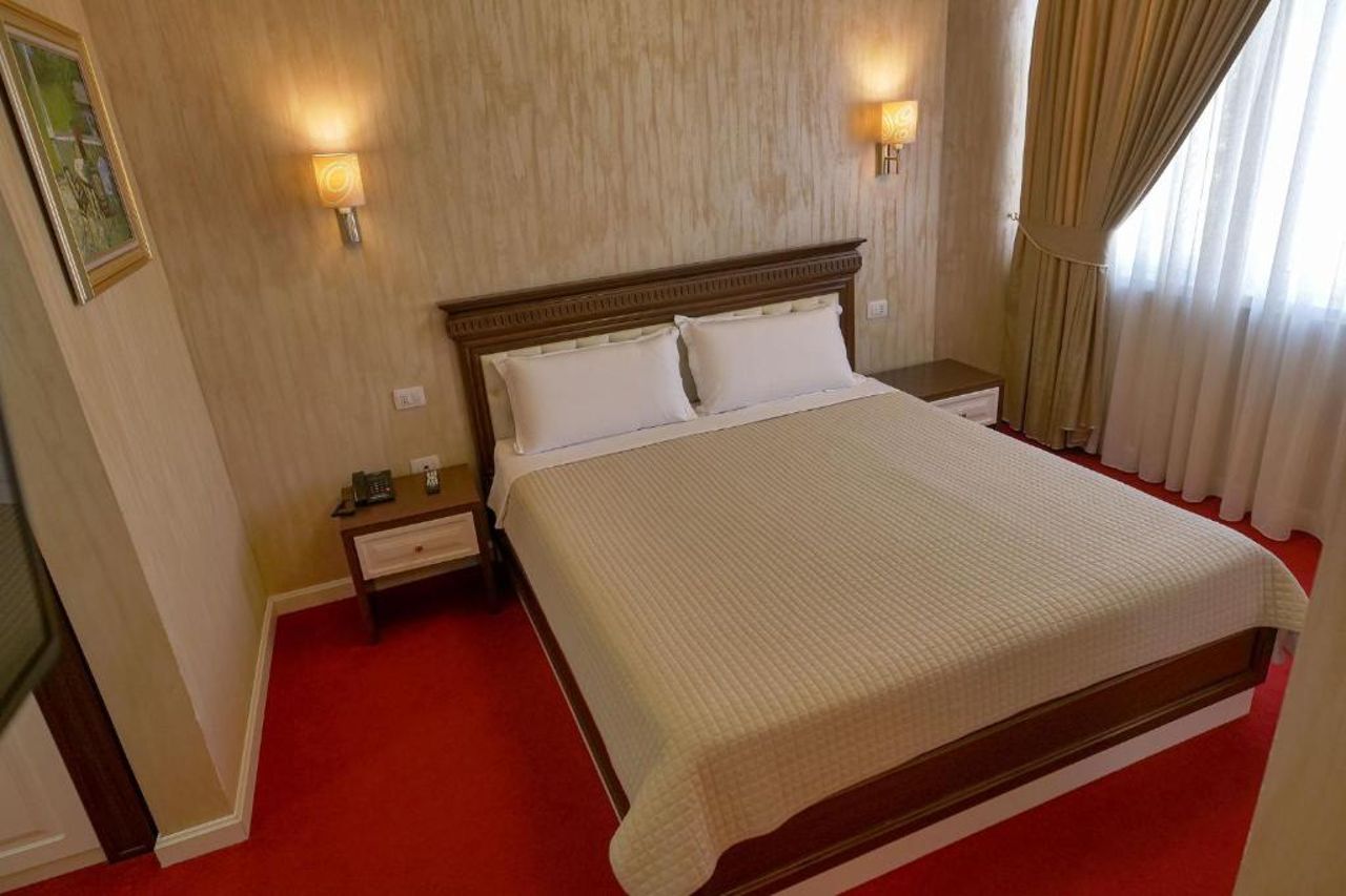 Rozafa Hotel