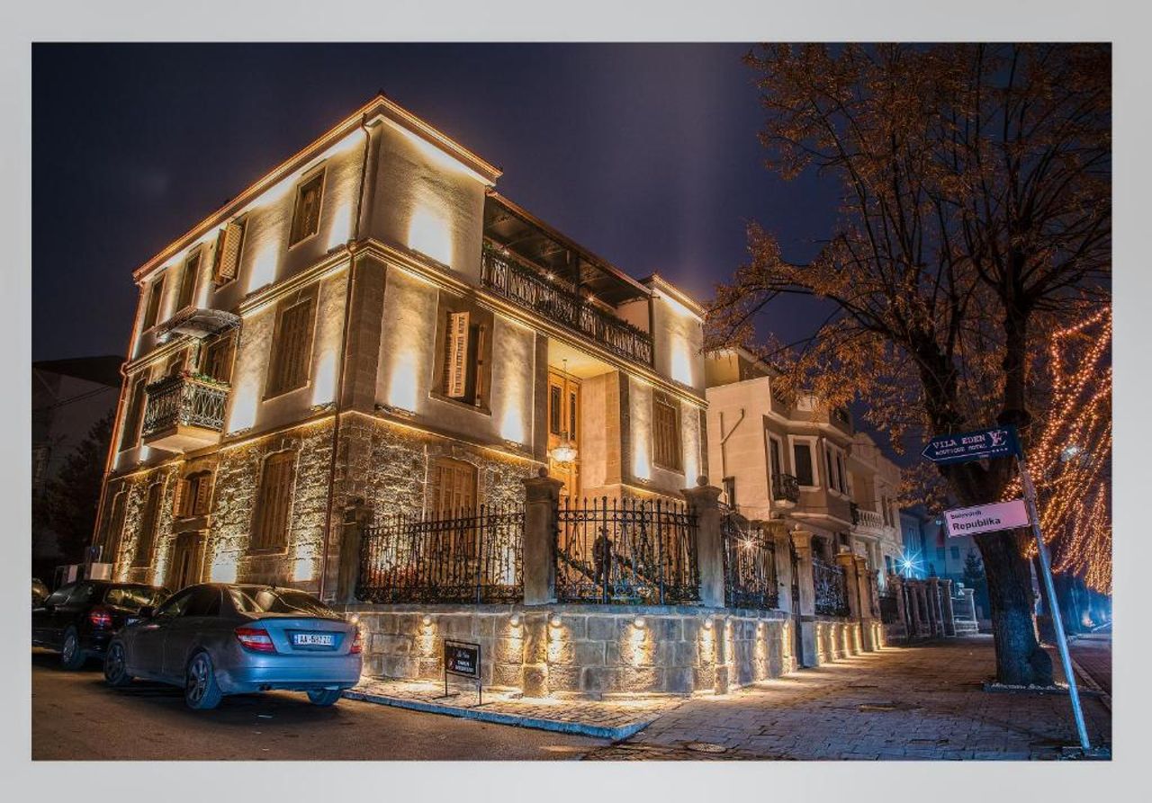 Vila EKREM