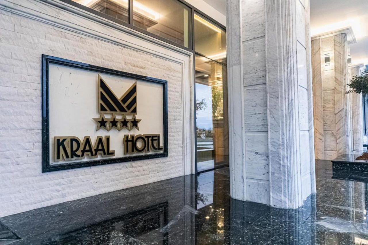 Kraal Hotel Vlore