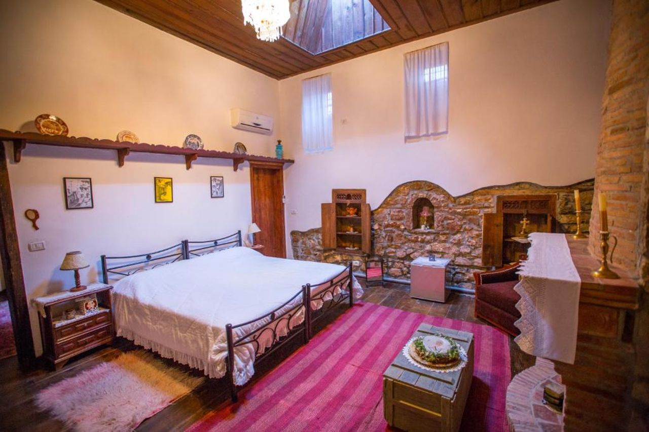 Bujtina Kodiket Guesthouse