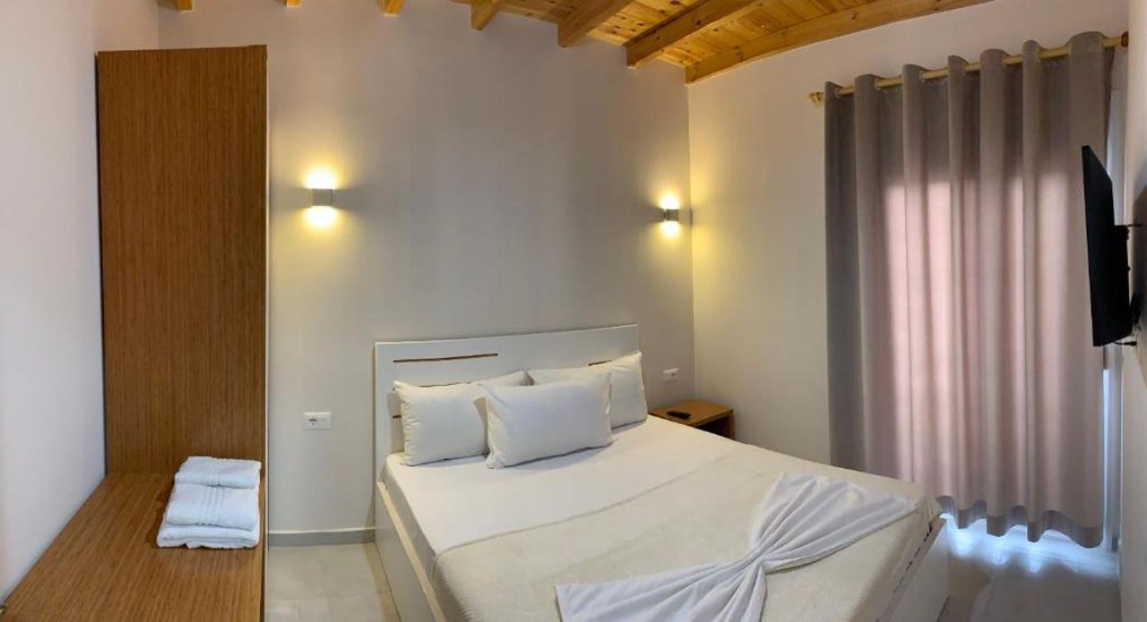 Maison Apartments