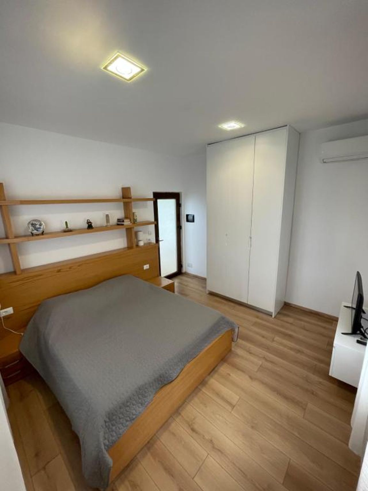 Gjiri Lalzit Apartment