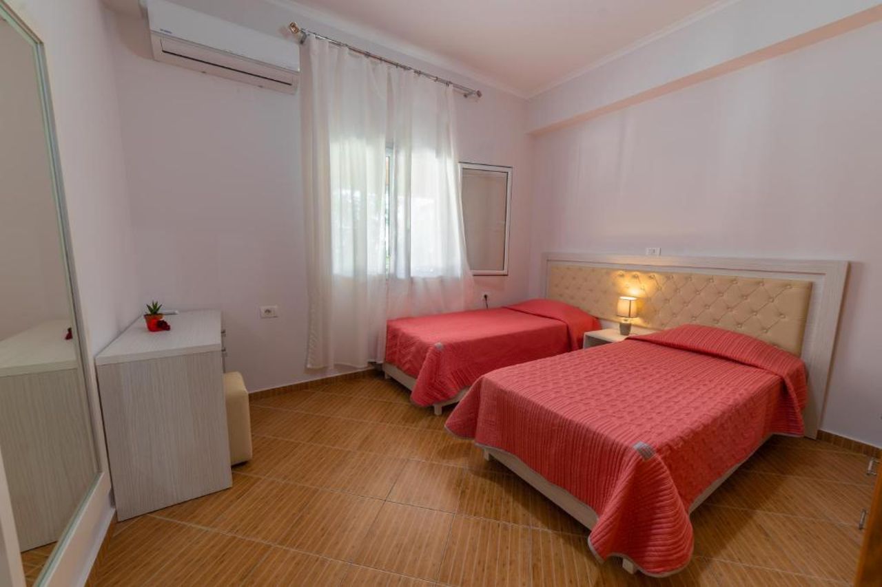 Dajana Apartments