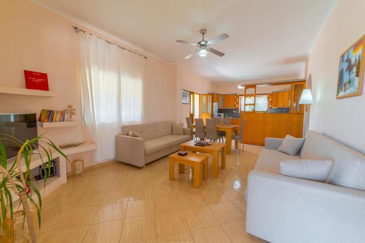 Dajana Apartments