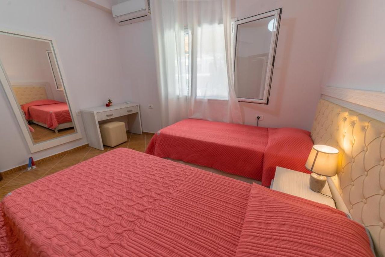 Dajana Apartments