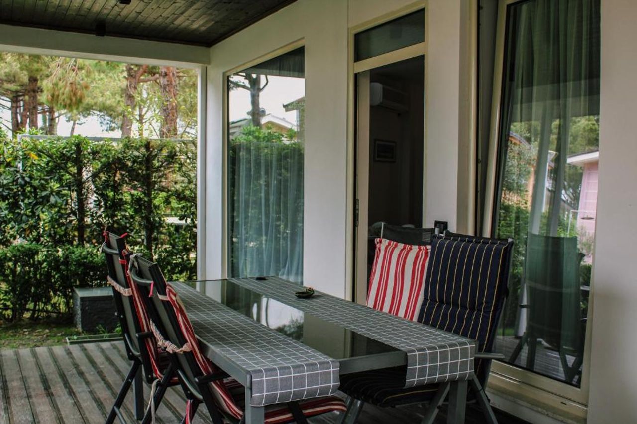 Ivy Lalzi Bay Beach House
