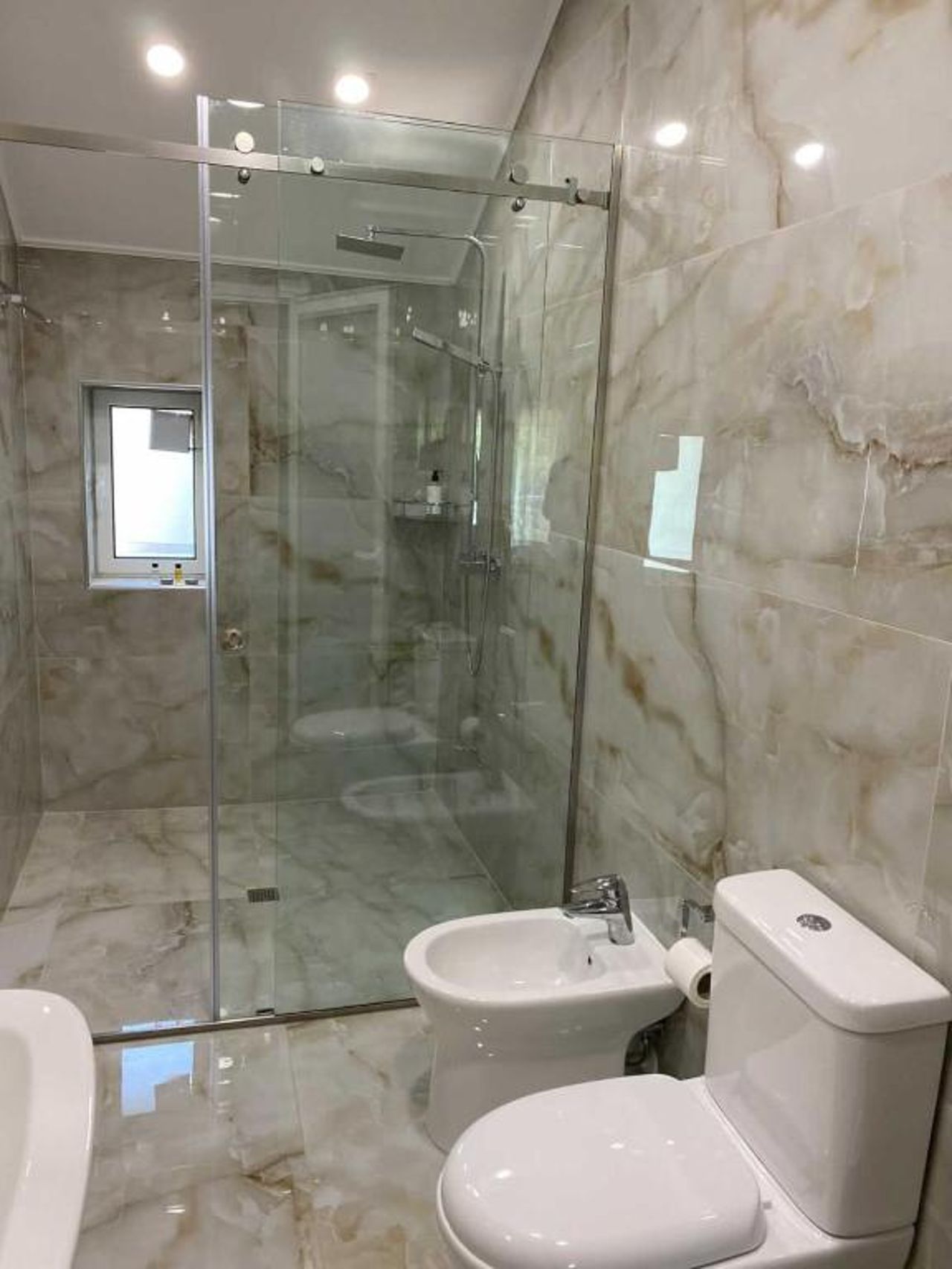 Hotel Demokracia
