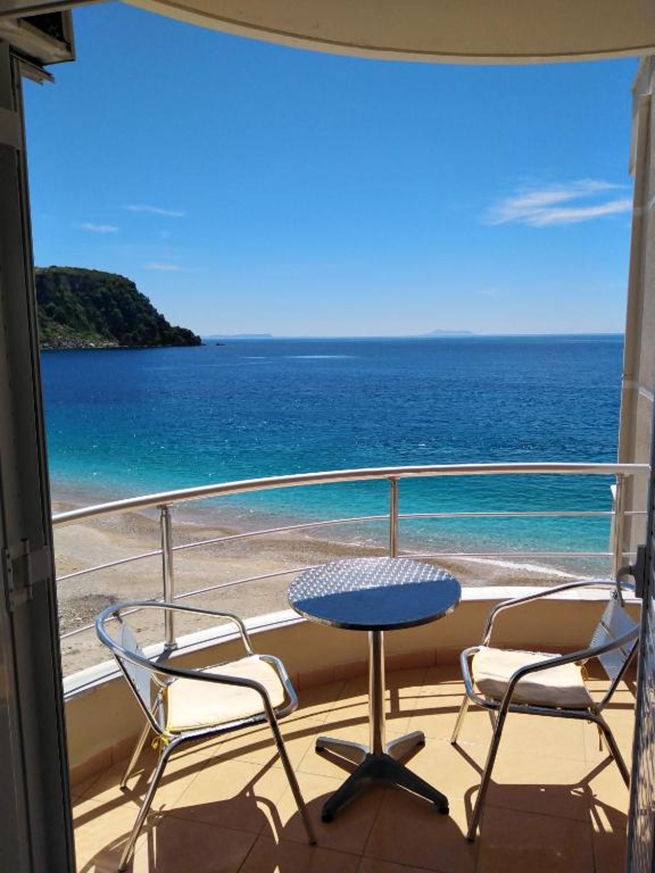 Magic Ionian Apartments & Rooms