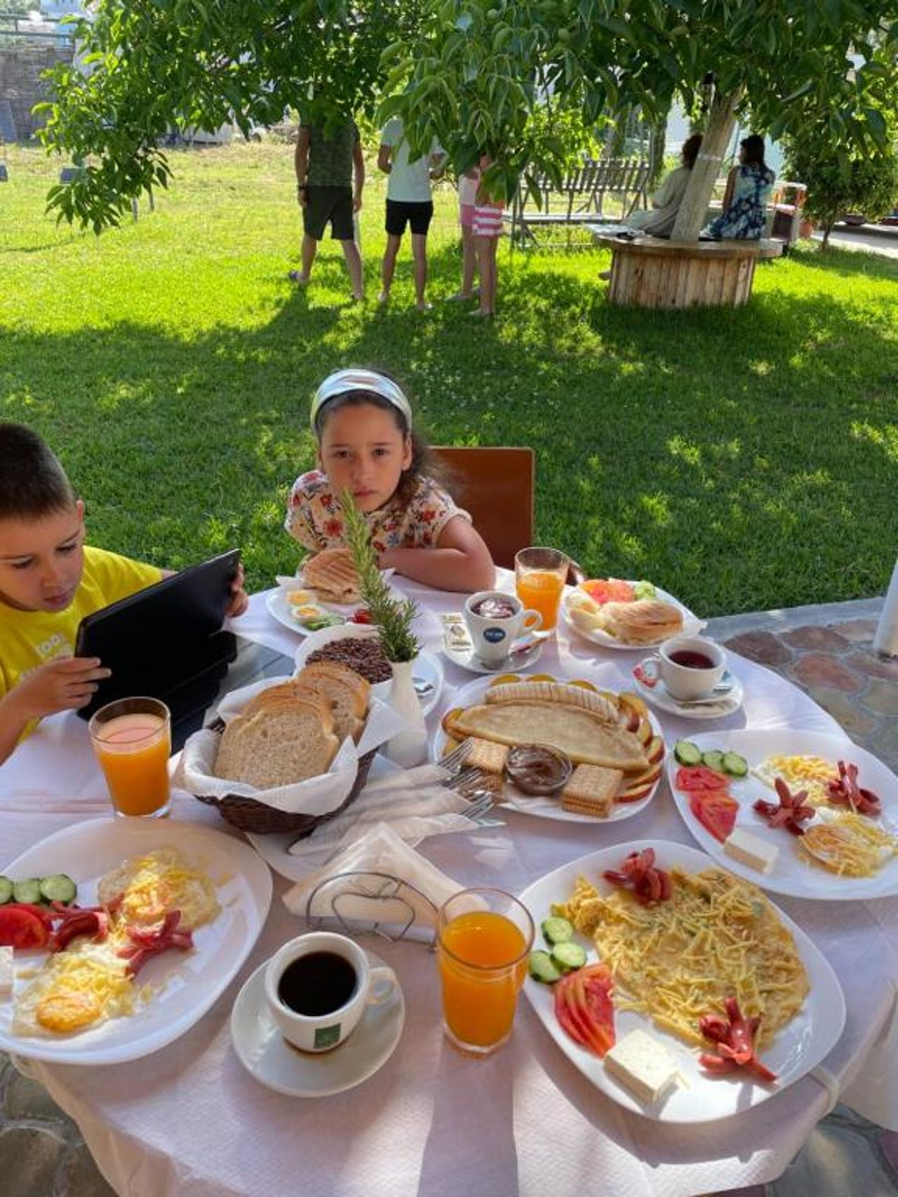 Ksamil Central Park Hotel