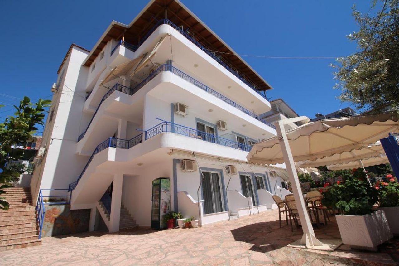 Murati Suites