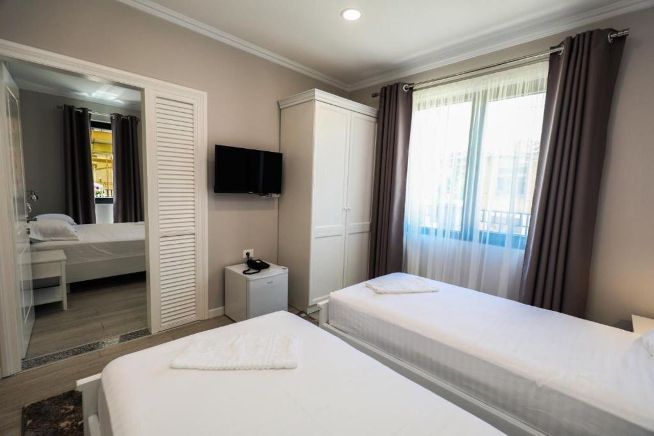 Hotel Peroni