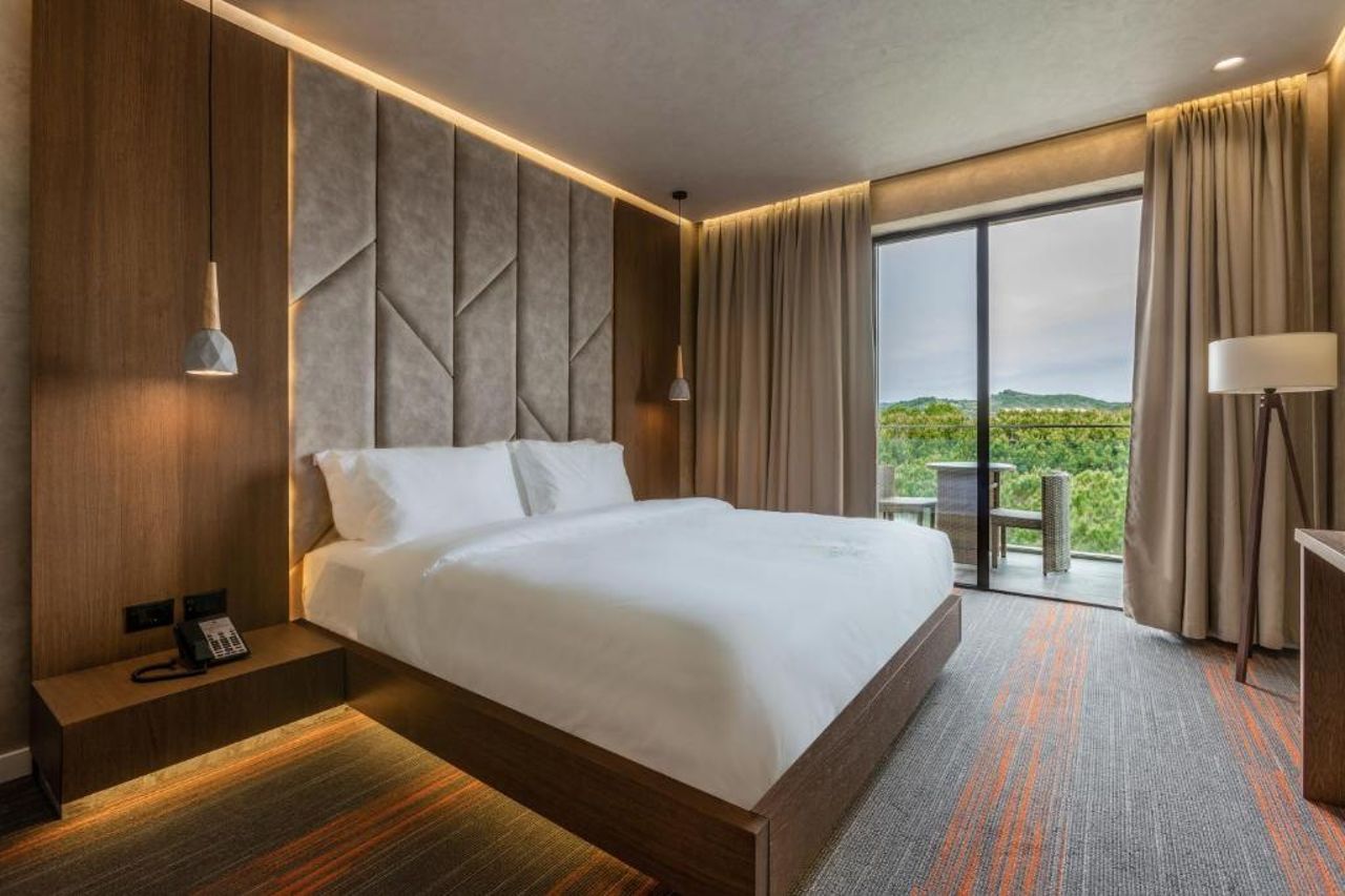 Pinea Hotel Resort & Spa