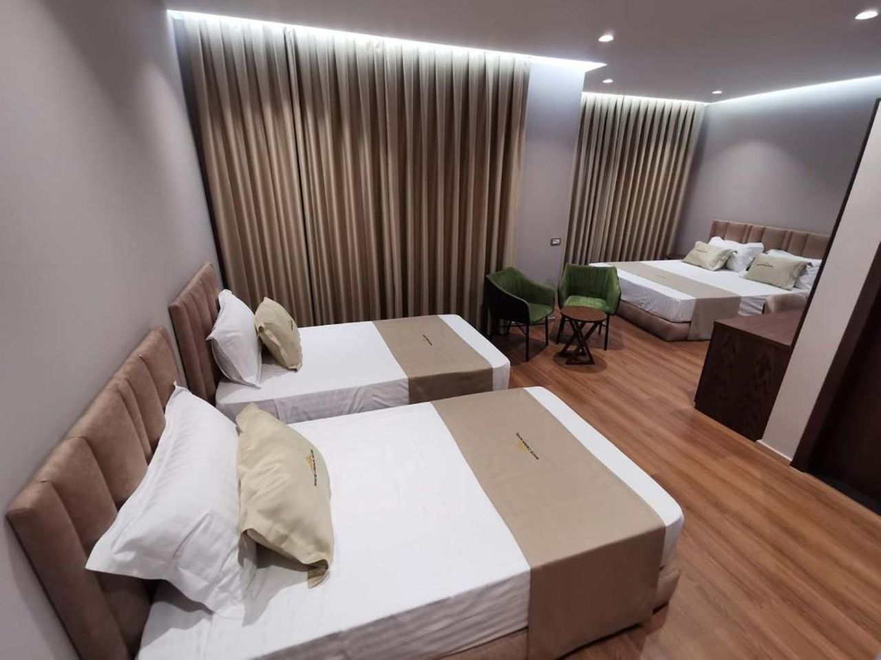 White Crown Hotel