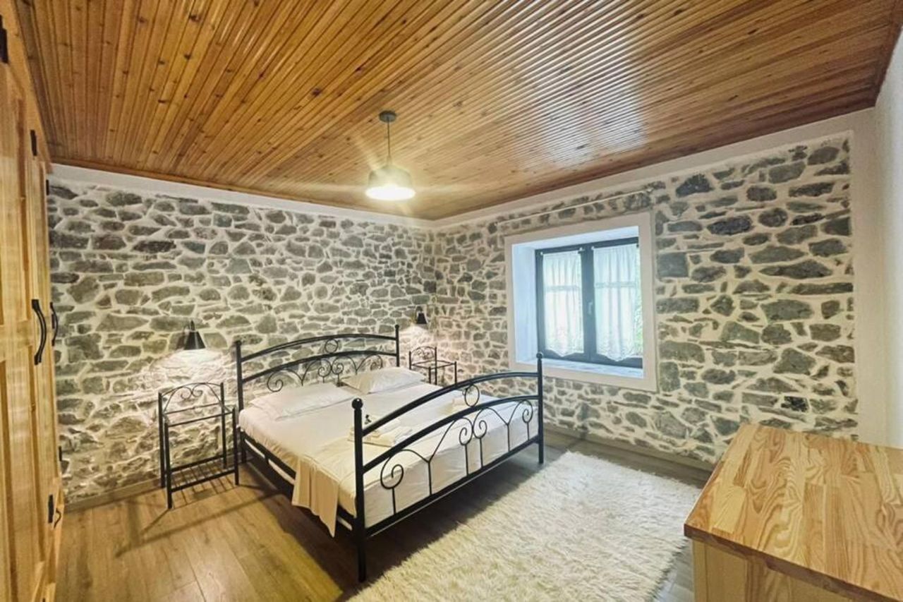 BUJTINA CAKULI, Rehovë - ERSEKË