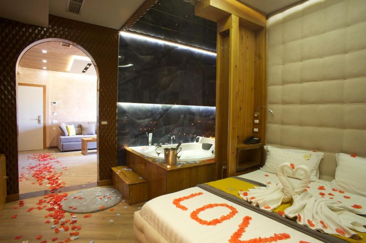 Vila One Beach Hotel