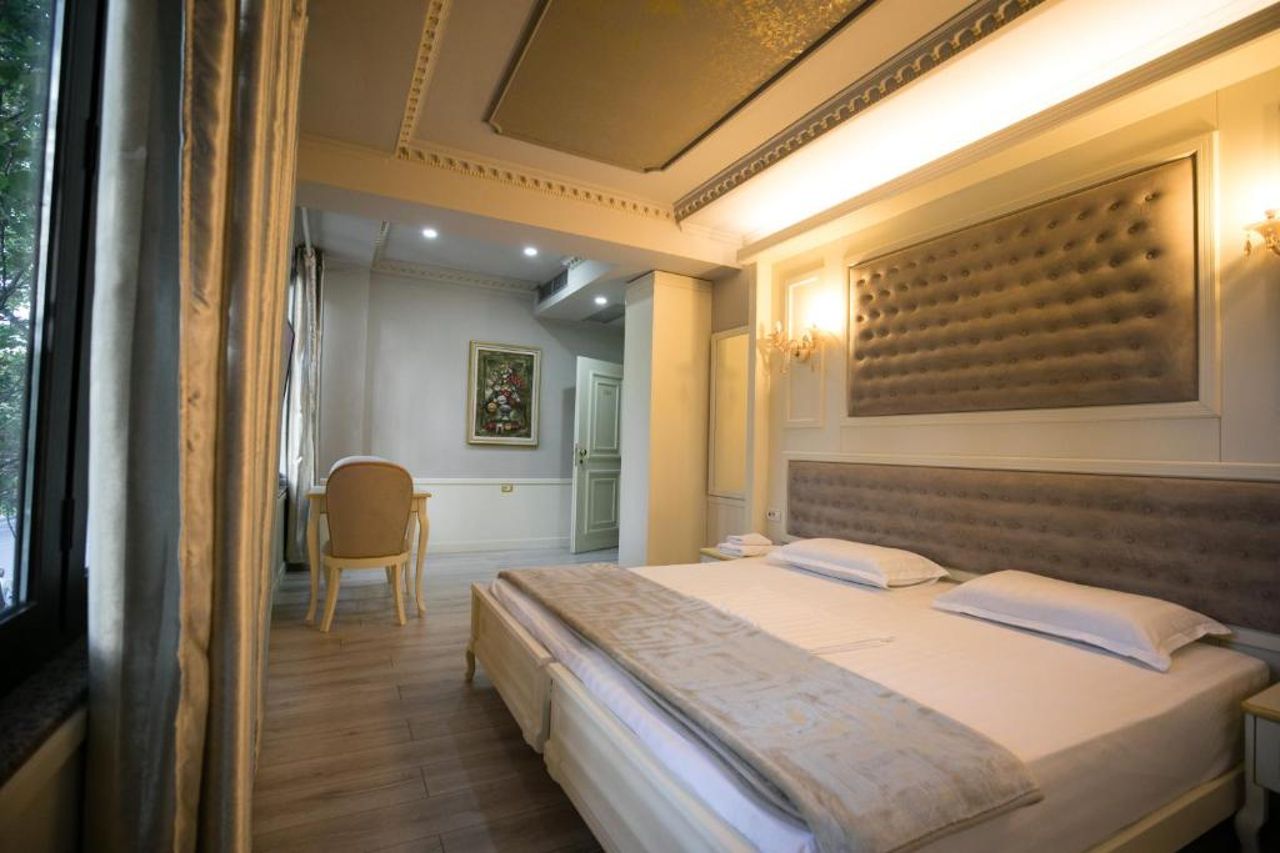 Hotel Lotus