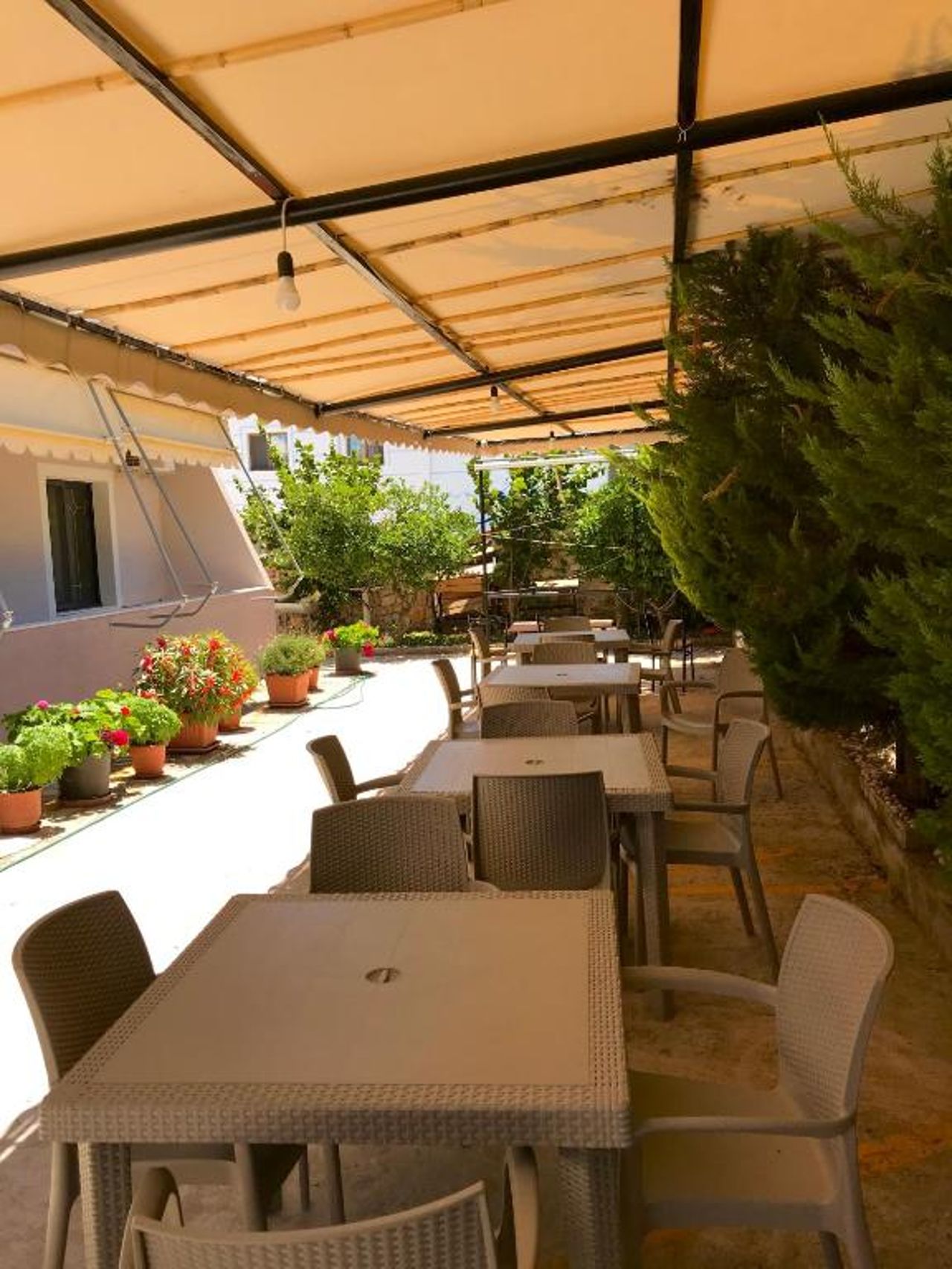 Apartments Villa Dovinefa