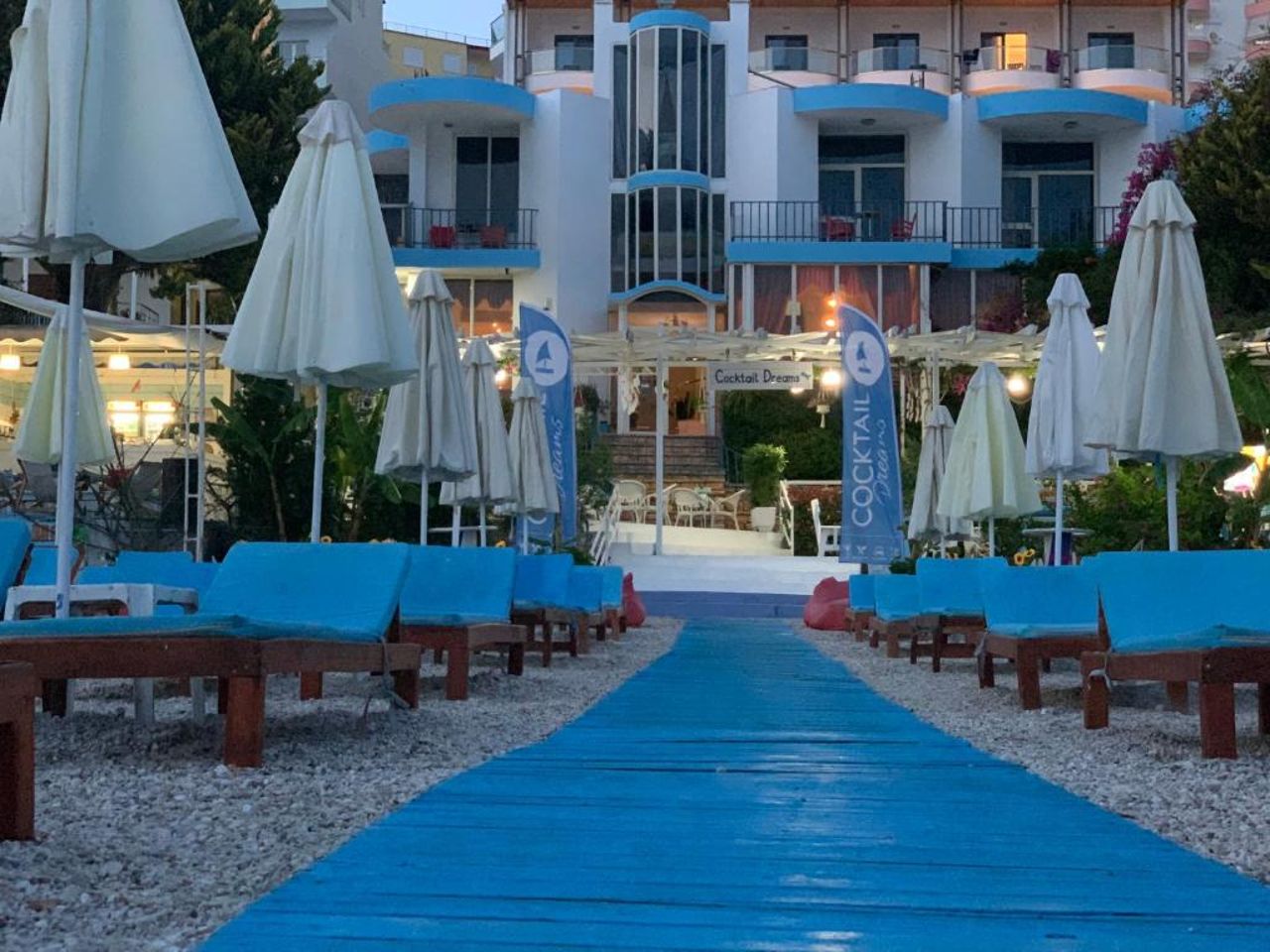 Cocktail & Dreams Hotel Saranda