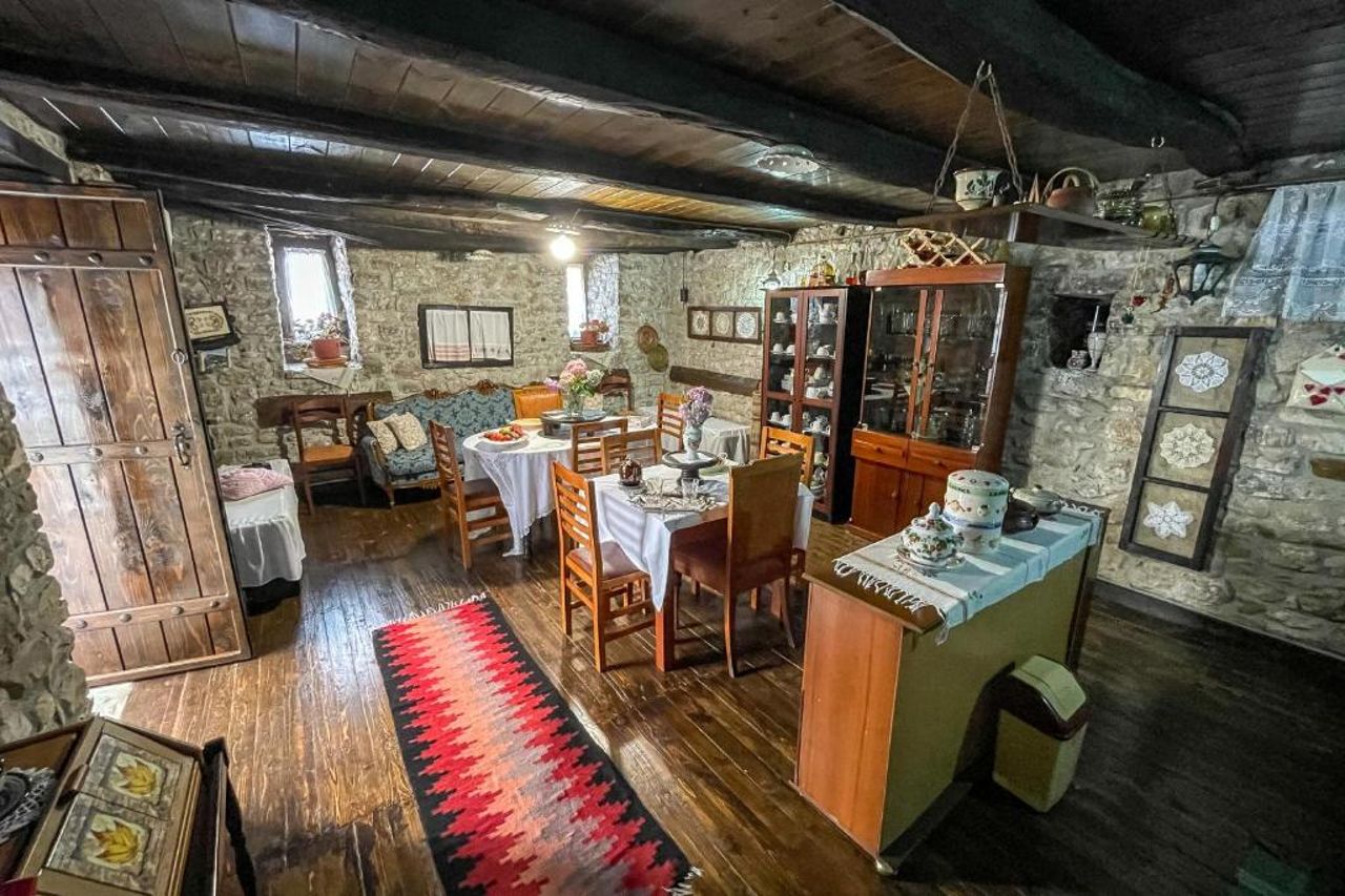 Bujtina Kodiket Guesthouse