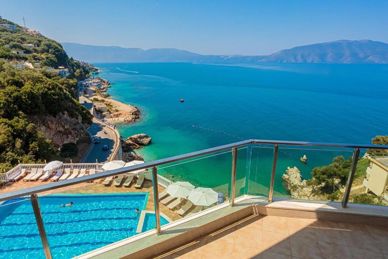 Toto Boutique Hotel & Apartments