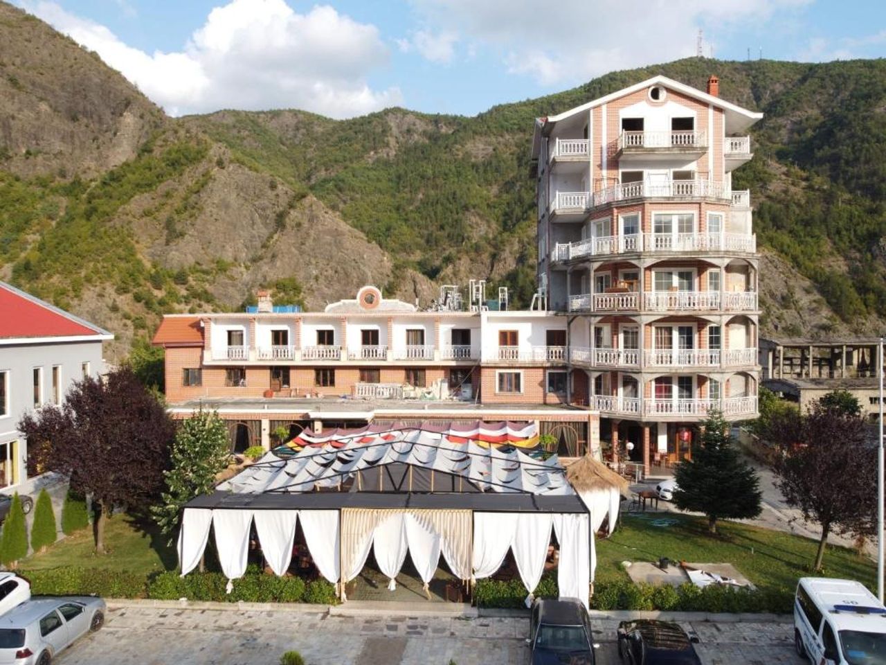 Hotel Internacional Gym & Spa Fushe-Arrez